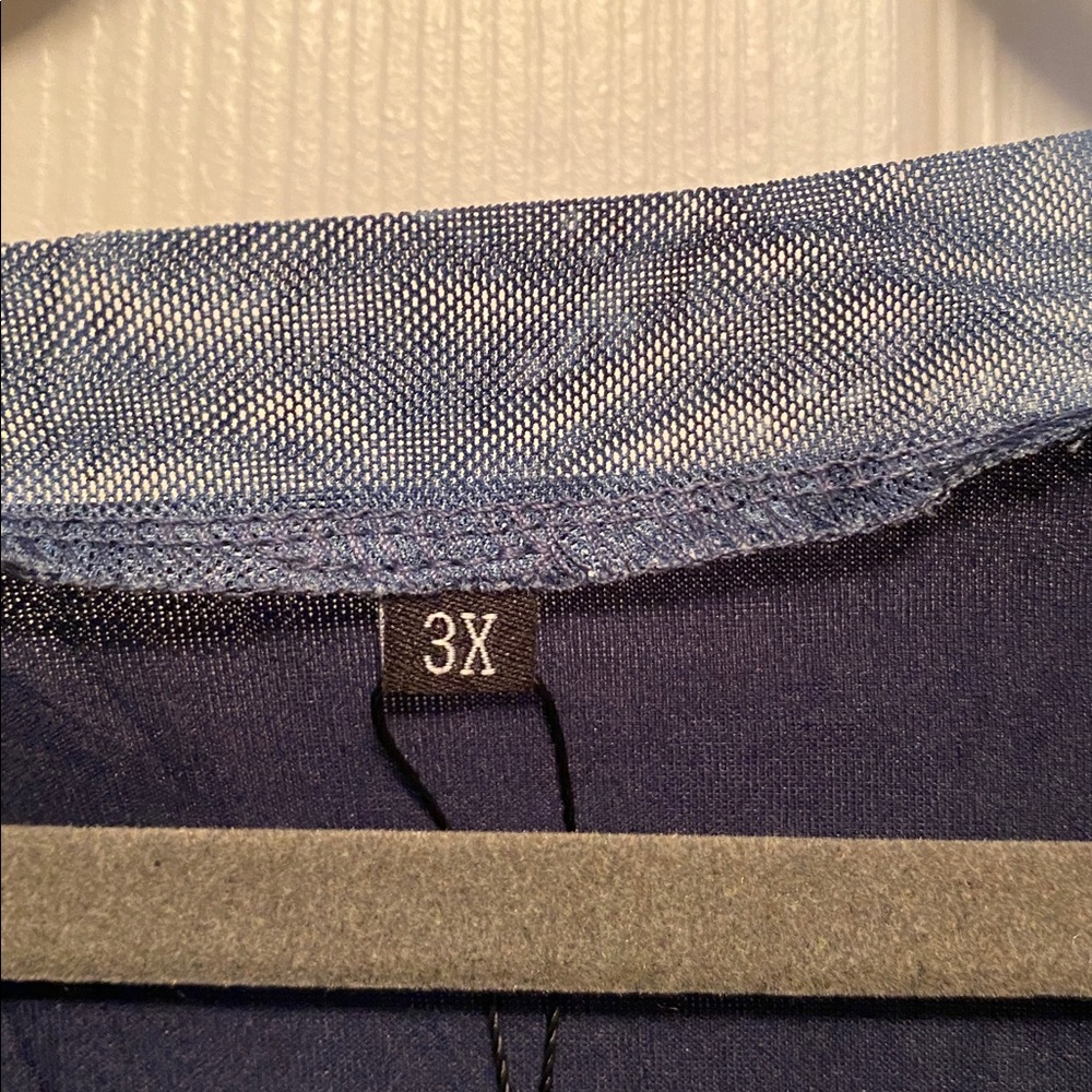 a. Jesdani Sheer High Low Blouse…size 3X - Picture 4 of 6